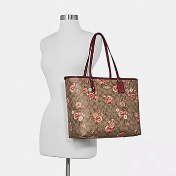 CLEARANCE !! Coach prairie daisy floral tote NWT - Picture 4 of 8